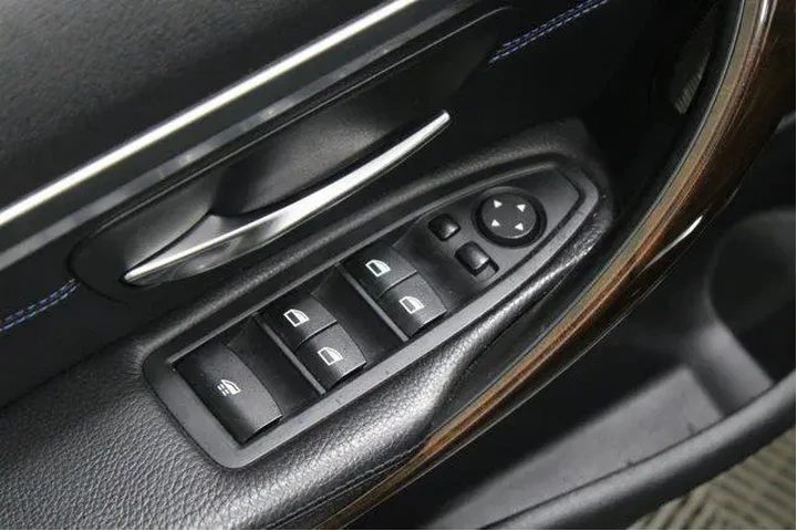 $18923 : BMW 4 Series 2015 435i 2dr C image 4