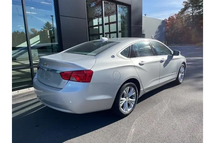 $13350 : Chevrolet Impala 2015 LT 4dr image 6