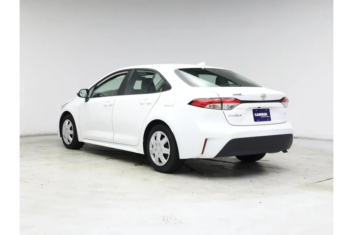 $18998 : Toyota Corolla 2024 LE 4dr S image 2
