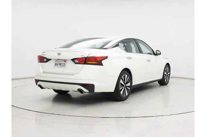 $14998 : Nissan Altima 2019 2.5 SL 4d image 8