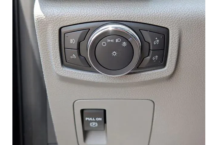 $23495 : Ford F-150 2018 4x2 Lariat 4 image 2
