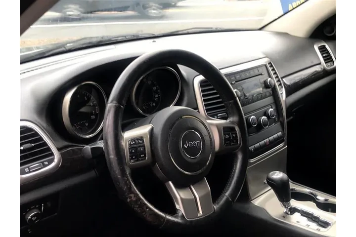 $9999 : 2012 Grand Cherokee image 5