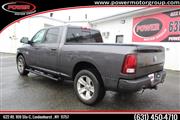 $24333 : Used 2014 1500 4WD Crew Cab 1 thumbnail