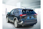 $34999 : Toyota RAV4 2024 AWD XLE Pre thumbnail