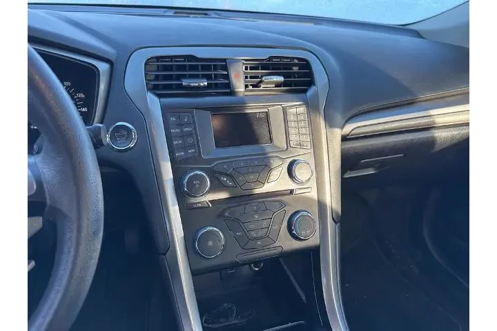 $13847 : Ford Fusion 2017 SE 4dr Seda image 9