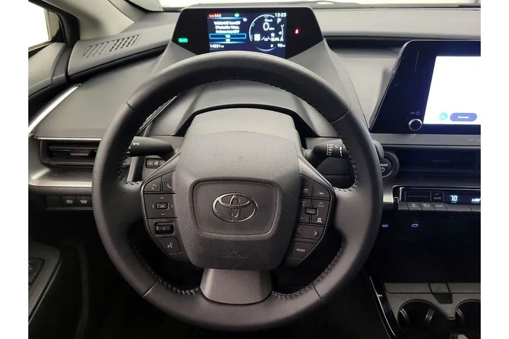 $28998 : Toyota Prius 2025 LE 4dr Hat image 10