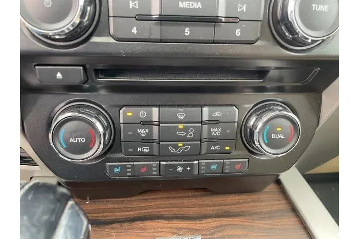 $19992 : Ford F-150 2016 4x2 Lariat 4 image 10