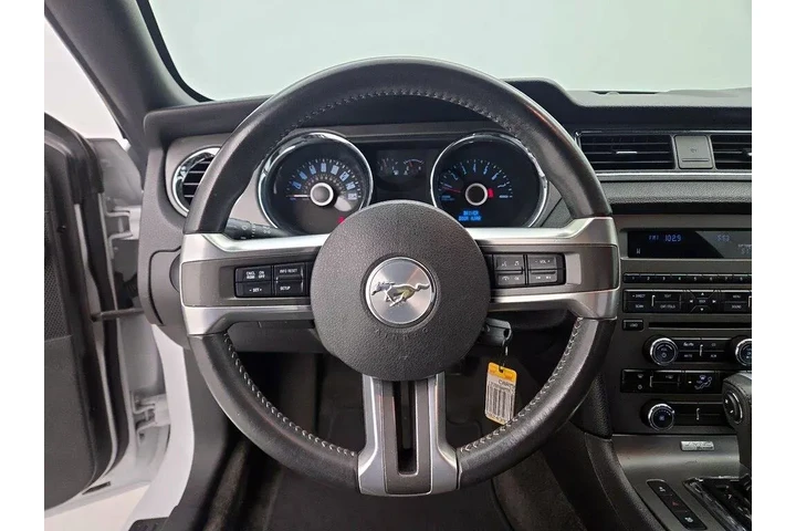 $13998 : Ford Mustang 2014 V6 2dr Fas image 10