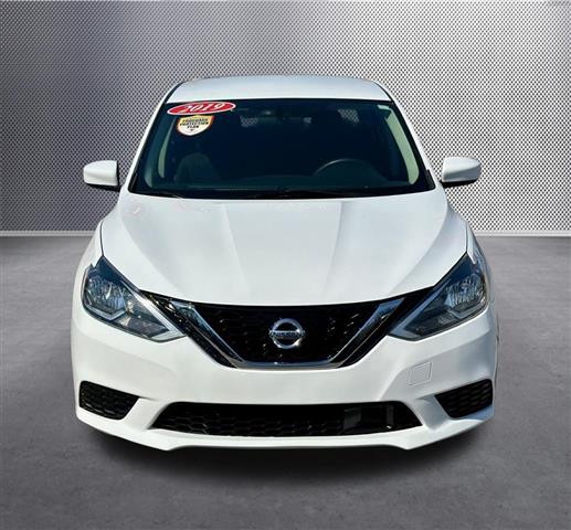 $13881 : 2019 Sentra SV image 2