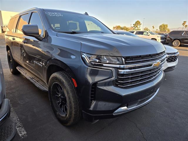 $53007 : Pre-Owned 2021 Suburban LT image 9