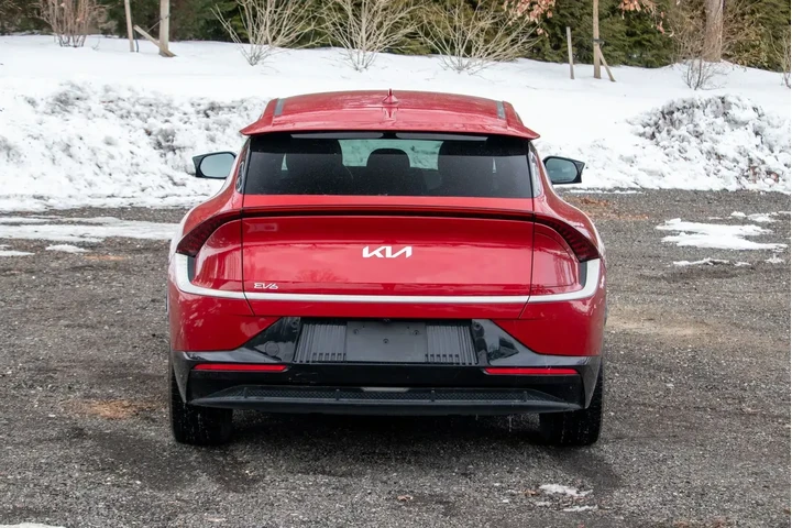 $19795 : Kia EV6 2023 Wind 4dr Crosso image 7