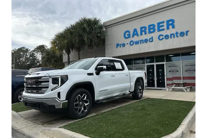 $35891 : GMC Sierra 1500 2023 4x4 SLE image 3