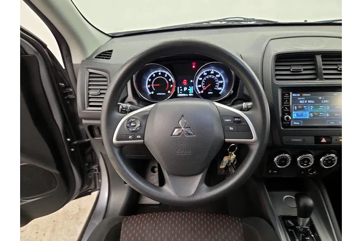 $14998 : Mitsubishi Outlander Sport 2 image 10