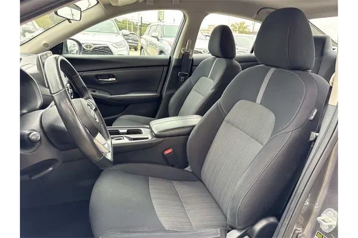 $18775 : Nissan Sentra 2024 SV 4dr Se image 9