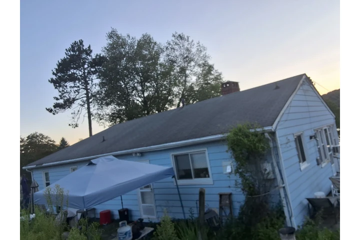 CHE ROOFING LLC image 6