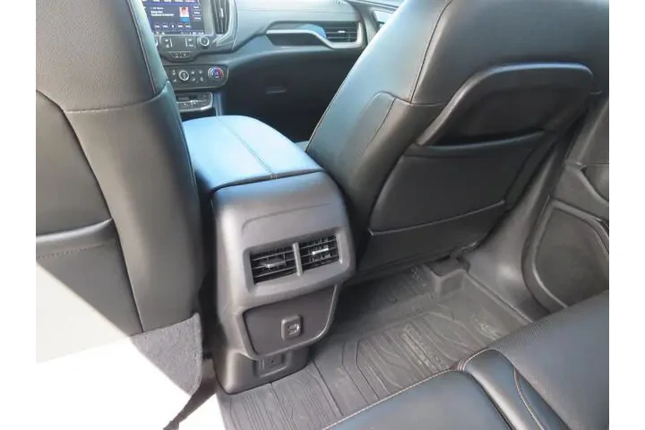 $33791 : GMC Terrain 2023 AWD AT4 4dr image 8