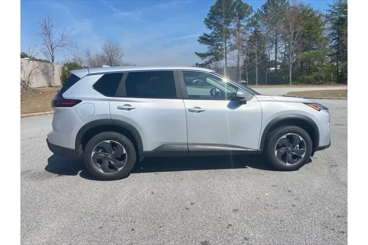 $20920 : Nissan Rogue 2025 SV 4dr Cro image 7