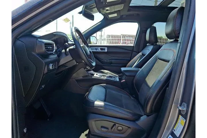 $39035 : Ford Explorer 2022 AWD ST-Li image 10