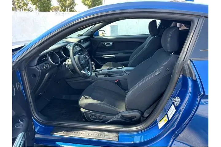 $28000 : Ford Mustang 2023 EcoBoost P image 9