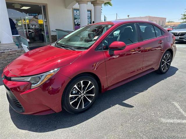 $25995 : Pre-Owned 2023 Corolla LE Sed image 1