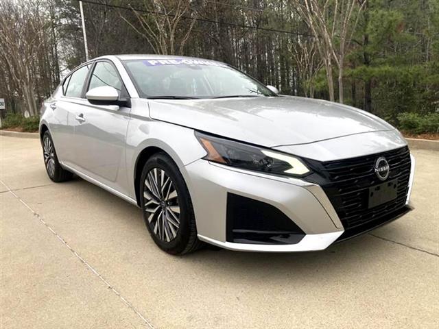 $24652 : 2023 Altima 2.5 SV image 1