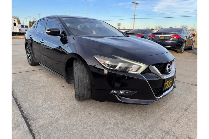 $10999 : 2016 Maxima 3.5 S image 3