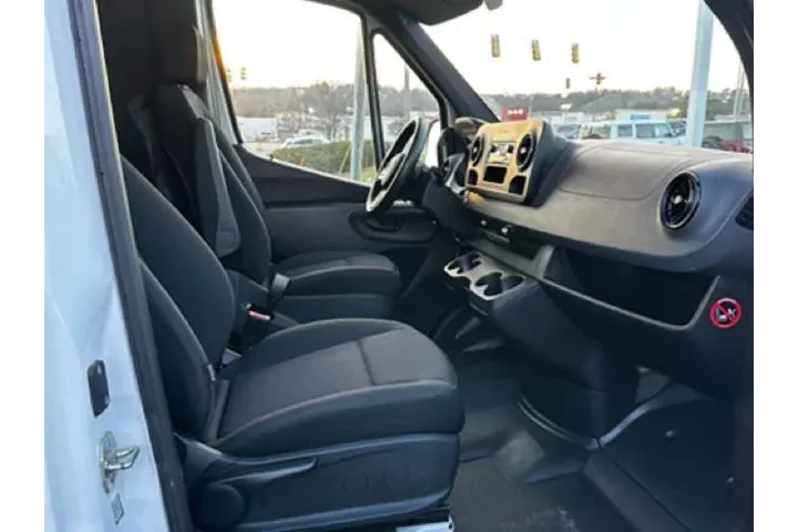 $35234 : Mercedes-Benz Sprinter 2021 image 10