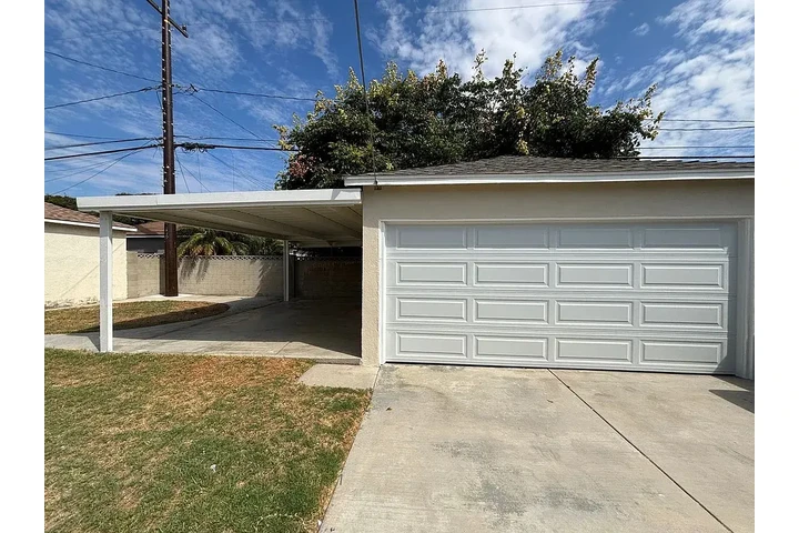 $1000 : Beautiful Home...LAKEWOOD,CA image 8