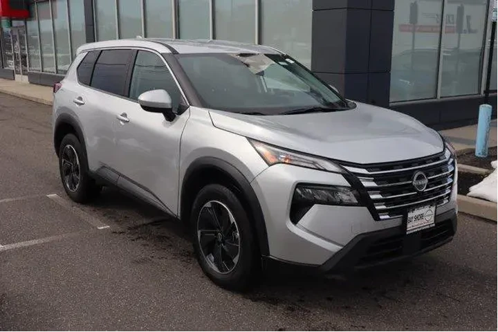 $22302 : Nissan Rogue 2025 AWD SV 4dr image 3