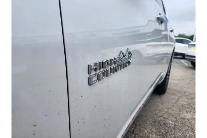 $38773 : Chevrolet Traverse 2023 High image 9