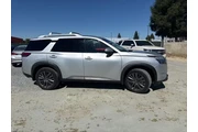 $34999 : Nissan Pathfinder 2025 SL 4d thumbnail
