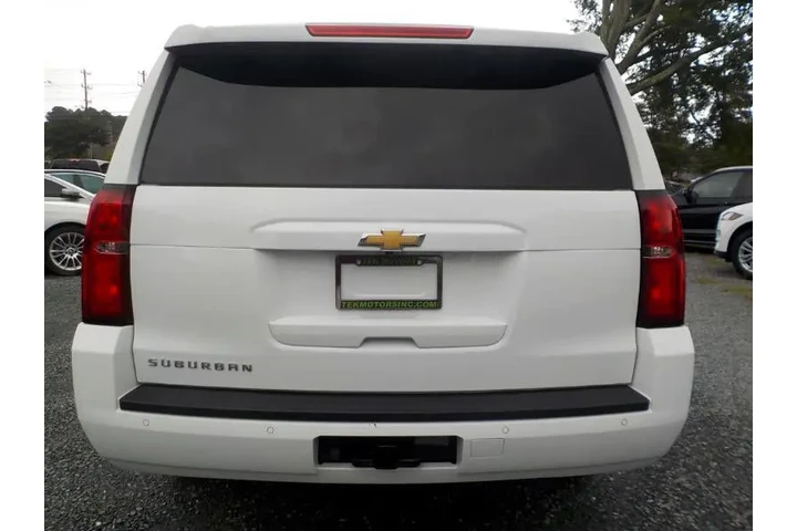 $21481 : 2019 Suburban LT 2WD image 4
