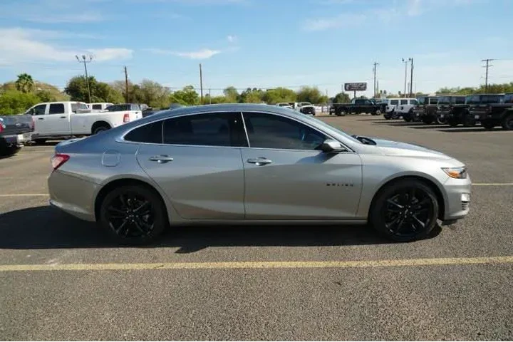 $21995 : Chevrolet Malibu 2024 LT 4dr image 4