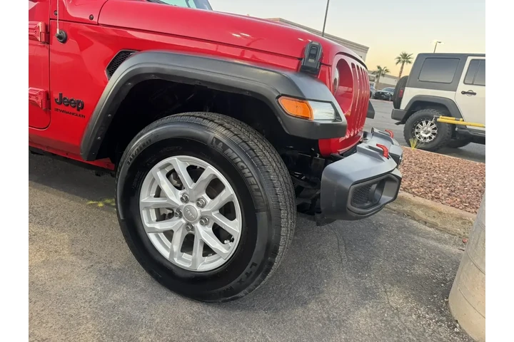 Jeep Wrangler 2023 4x4 Sport image 4
