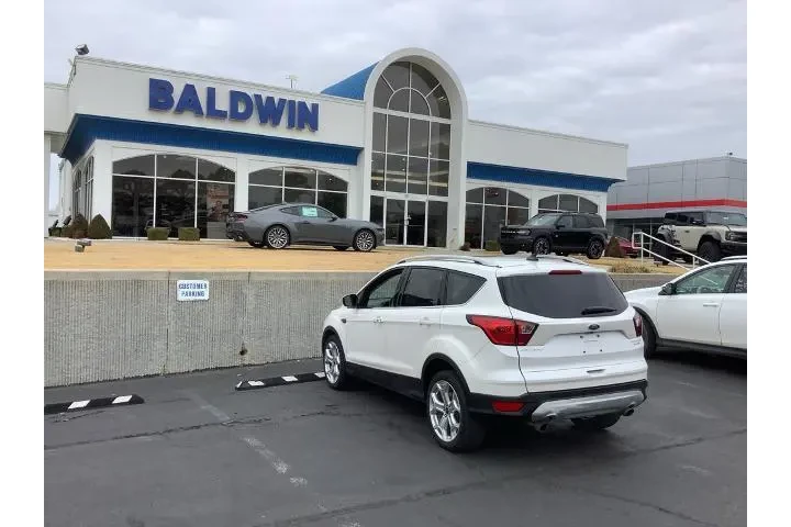 $14950 : Ford Escape 2019 AWD Titaniu image 5