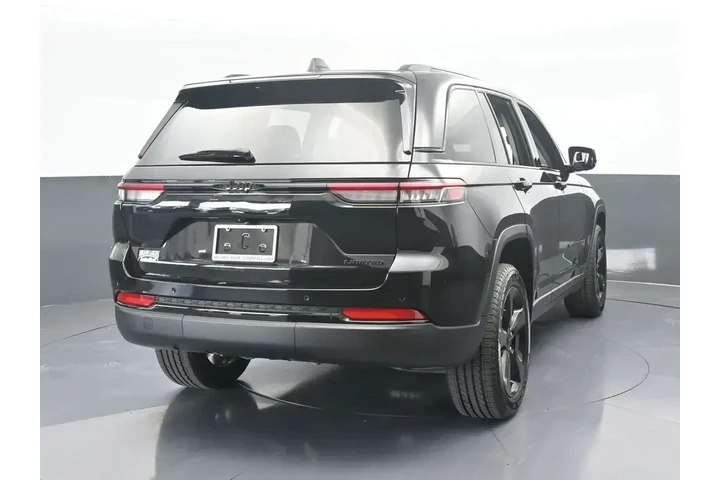 $22498 : Jeep Grand Cherokee 2023 4x2 image 5