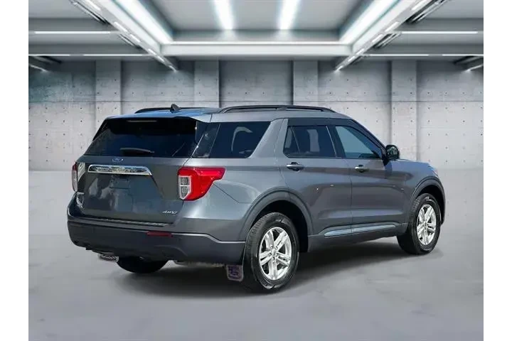 $28555 : Ford Explorer 2023 AWD XLT 4 image 5