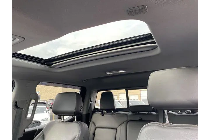 $36995 : GMC Sierra 1500 2020 4x4 SLT image 7