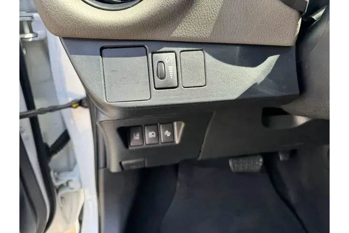 $10900 : Toyota Yaris 2018 L 2dr Hatc image 10