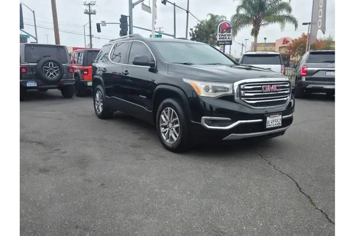 $10998 : 2017 GMC Acadia SLE-2 image 3