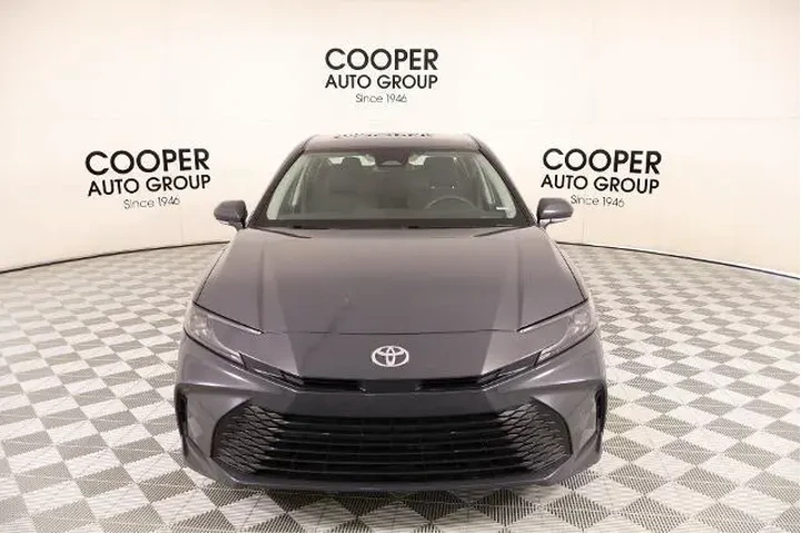 $26401 : Toyota Camry 2025 SE 4dr Sed image 8