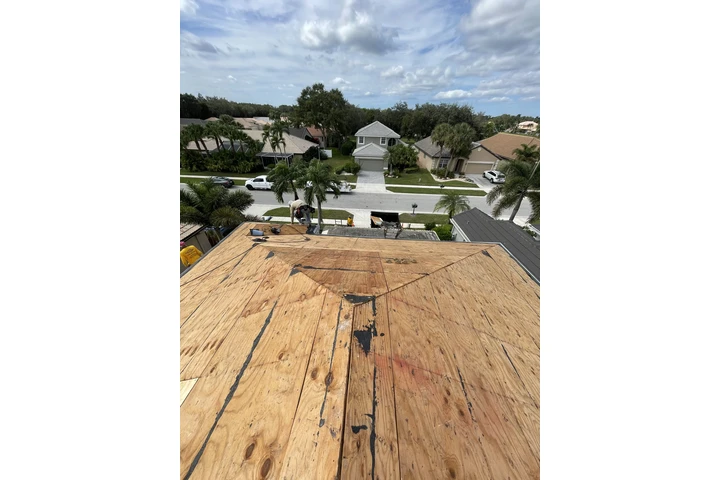 Ago Roofing reparaciones techo image 1