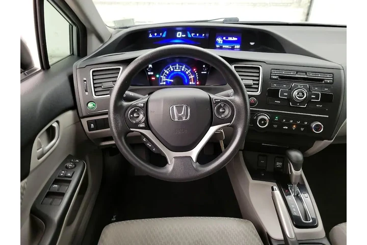 $14998 : Honda Civic 2015 LX 4dr Seda image 10