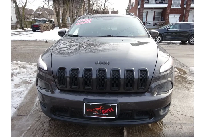 $8900 : 2015 Cherokee 4WD 4dr Latitud image 2