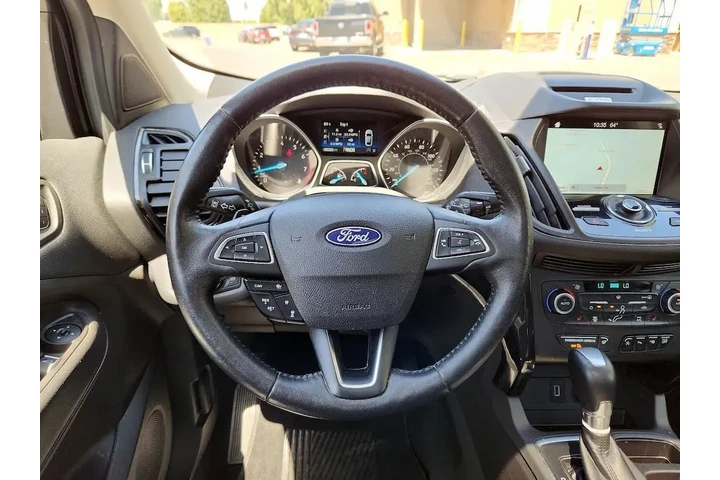 $14998 : Ford Escape 2018 Titanium 4d image 9