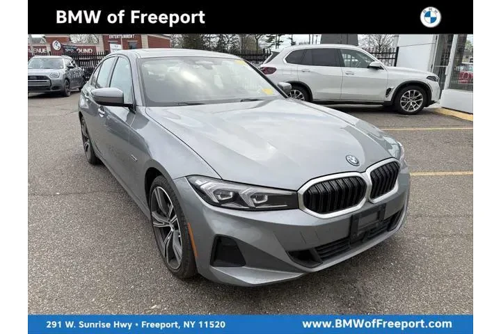 $35943 : BMW 3 Series 2023 AWD 330e x image 1