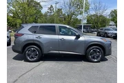 $19777 : Nissan Rogue 2025 AWD SV 4dr thumbnail