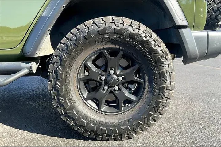 $24492 : Jeep Wrangler Unlimited 2020 image 4