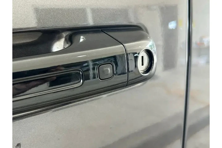 $36377 : Ram 1500 2023 4x2 Laramie 4d image 9
