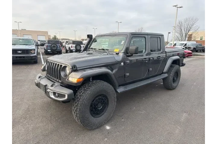 $24000 : Jeep Gladiator 2021 4x4 Spor image 3